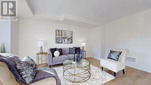 1344 Bradenton  Path, Oshawa, ON - Indoor Photo Showing Living Room