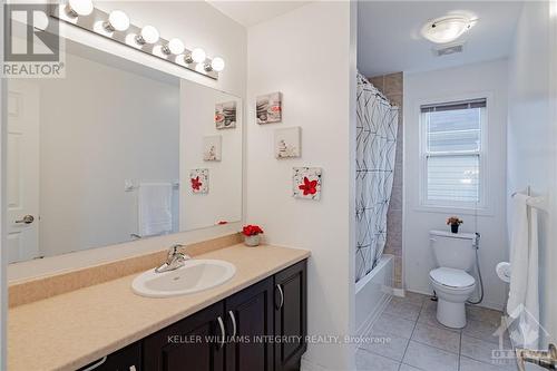 310 Wallaceburg Court, Ottawa, ON - Indoor Photo Showing Bathroom