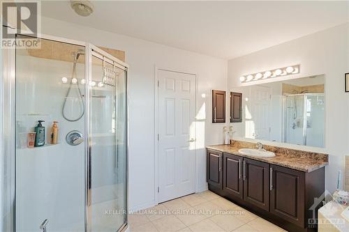 310 Wallaceburg Court, Ottawa, ON - Indoor Photo Showing Bathroom