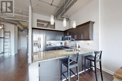 1101 - 700 King Street W, Toronto, ON - Indoor Photo Showing Kitchen