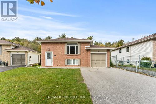 22 Bristow Court, Barrie, ON - Outdoor