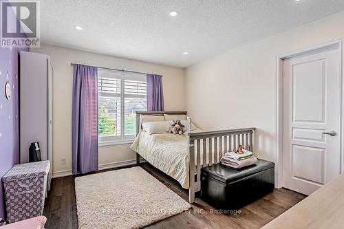 2506 Bridle Road, Oshawa, ON - Indoor Photo Showing Bedroom