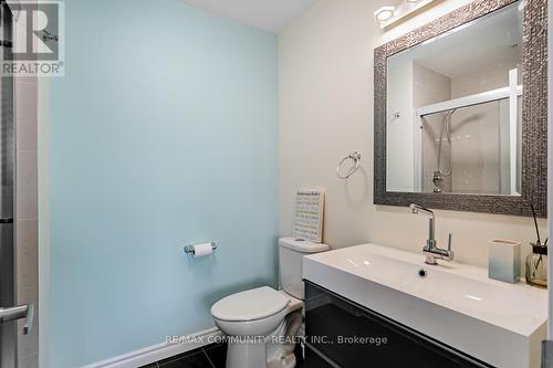 2506 Bridle Road, Oshawa, ON - Indoor Photo Showing Bathroom