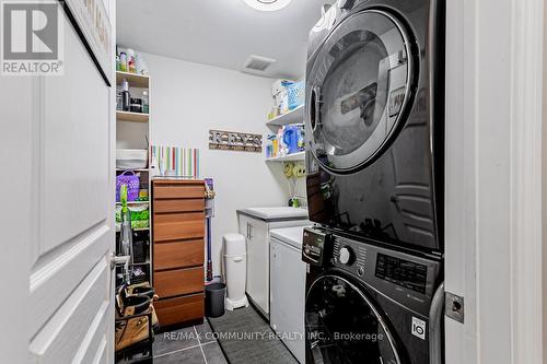 2506 Bridle Road, Oshawa, ON - Indoor Photo Showing Laundry Room