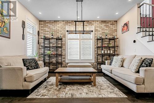 2506 Bridle Road, Oshawa, ON - Indoor Photo Showing Living Room