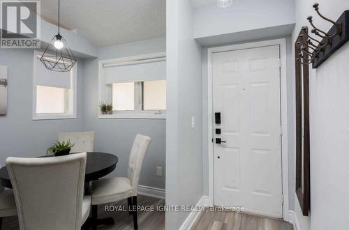 62 - 117 Bristol Road E, Mississauga, ON - Indoor Photo Showing Dining Room