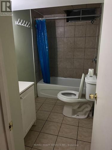 80 Northampton Street, Brampton, ON - Indoor Photo Showing Bathroom