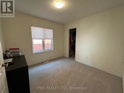 737 Kennedy Circle W, Milton, ON - Indoor Photo Showing Other Room