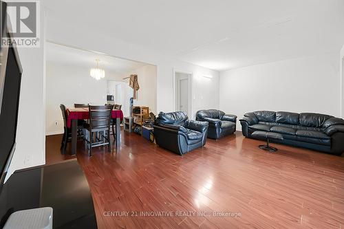 5 - 3175 Kirwin Avenue, Mississauga, ON - Indoor Photo Showing Living Room