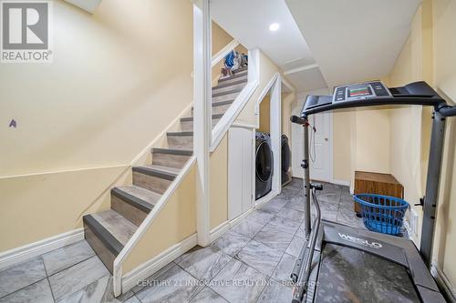 5 - 3175 Kirwin Avenue, Mississauga, ON - Indoor