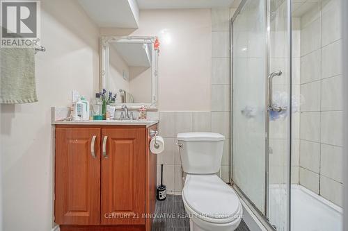 5 - 3175 Kirwin Avenue, Mississauga, ON - Indoor Photo Showing Bathroom