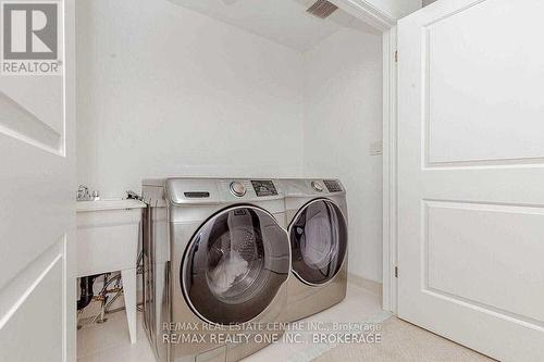 99 Bethune Avenue, Hamilton, ON - Indoor Photo Showing Laundry Room