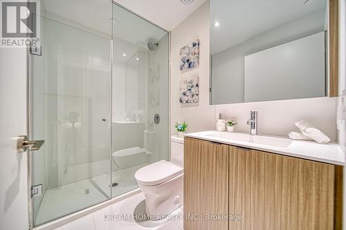 709 - 20 Edward Street, Toronto, ON - Indoor Photo Showing Bathroom