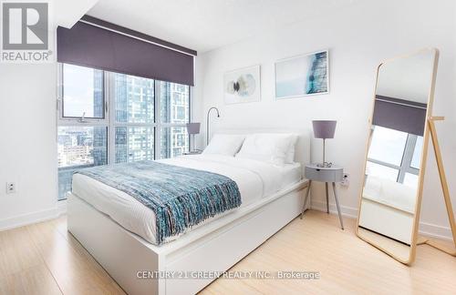 2009 - 85 Queens Wharf Road, Toronto, ON - Indoor Photo Showing Bedroom