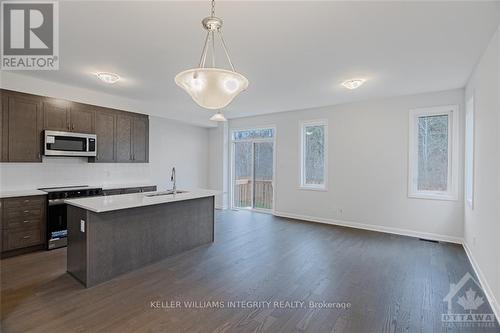 275 Elsie Macgill Walk, Ottawa, ON - Indoor Photo Showing Kitchen