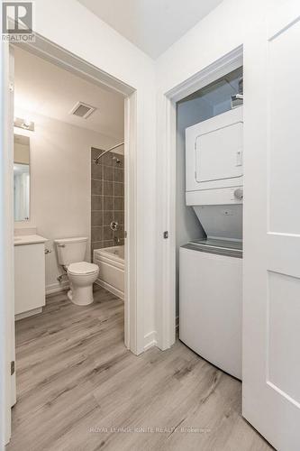 201 - 243 Northfield Drive E, Waterloo, ON - Indoor Photo Showing Laundry Room