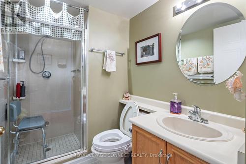 422 - 1880 Valley Farm Road, Pickering, ON - Indoor Photo Showing Bathroom