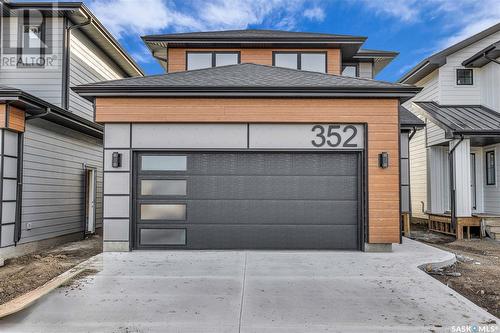 352 Leskiw Bend, Saskatoon, SK - Outdoor