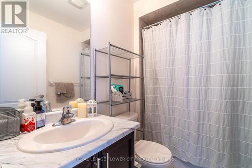 240 Palmer Lane, Woodstock, ON - Indoor Photo Showing Bathroom