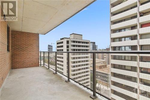 475 Laurier Avenue W Unit#1405, Ottawa, ON - Outdoor With Balcony