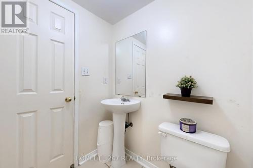 82 Conn Smythe Drive, Toronto, ON - Indoor Photo Showing Bathroom