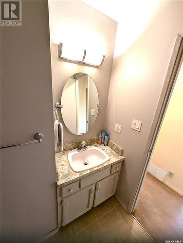 210 3Rd Street S, Martensville, SK - Indoor Photo Showing Bathroom