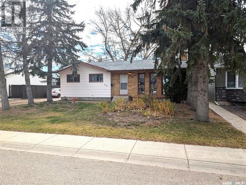 210 3Rd Street S, Martensville, SK - Outdoor