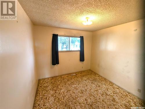 210 3Rd Street S, Martensville, SK - Indoor Photo Showing Other Room