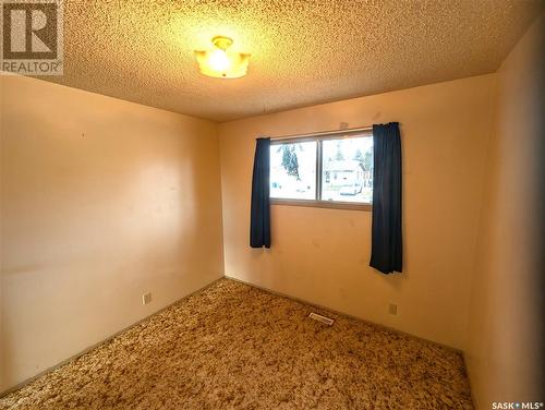 210 3Rd Street S, Martensville, SK - Indoor Photo Showing Other Room