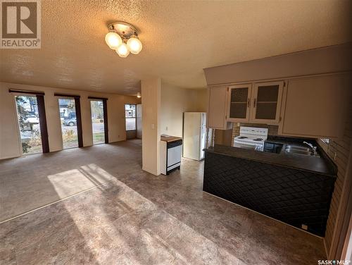 210 3Rd Street S, Martensville, SK - Indoor