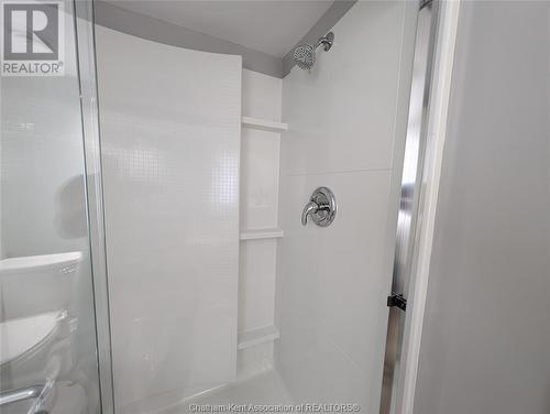 47 Broadway Street, Ridgetown, ON - Indoor Photo Showing Bathroom