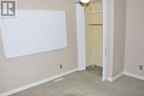 9606 80 Avenue, Peace River, AB - Indoor Photo Showing Other Room