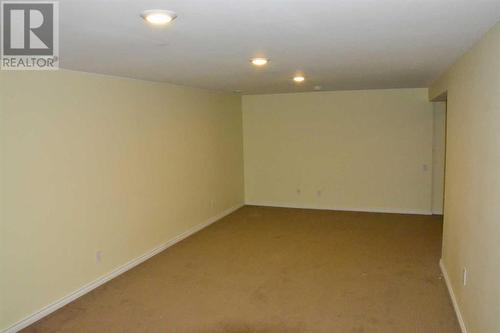 9606 80 Avenue, Peace River, AB - Indoor Photo Showing Other Room