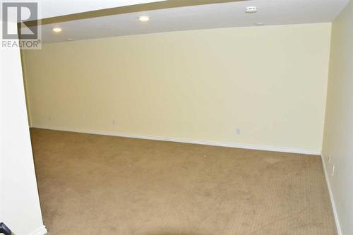 9606 80 Avenue, Peace River, AB - Indoor Photo Showing Other Room