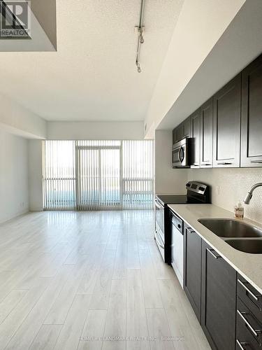 710 - 2220 Lake Shore Boulevard W, Toronto, ON - Indoor Photo Showing Kitchen With Double Sink