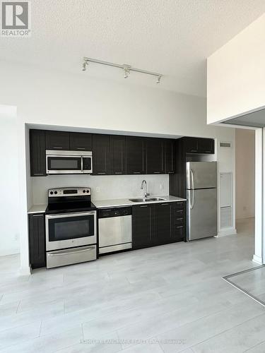 710 - 2220 Lake Shore Boulevard W, Toronto, ON - Indoor Photo Showing Kitchen With Stainless Steel Kitchen With Double Sink