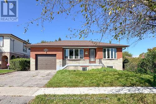 530 Dean Avenue, Oshawa, ON - Outdoor