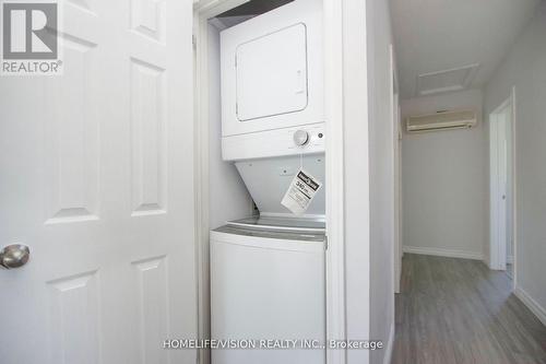 530 Dean Avenue, Oshawa, ON - Indoor Photo Showing Laundry Room