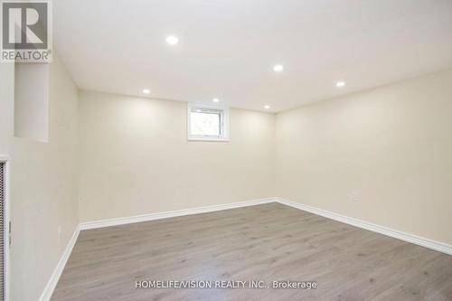 530 Dean Avenue, Oshawa, ON - Indoor