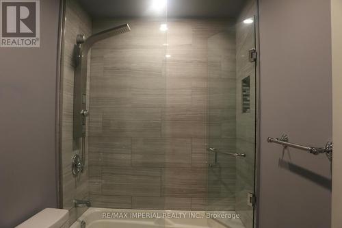 4138 Quaker Hill Drive, Mississauga, ON - Indoor Photo Showing Bathroom