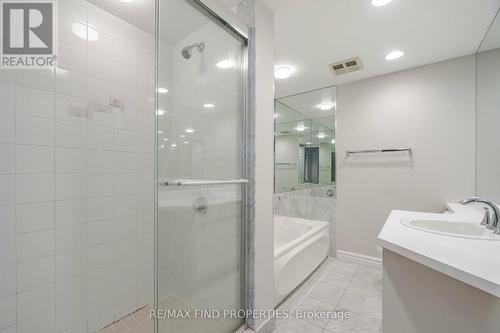 1501 - 33 University Avenue, Toronto, ON - Indoor Photo Showing Bathroom