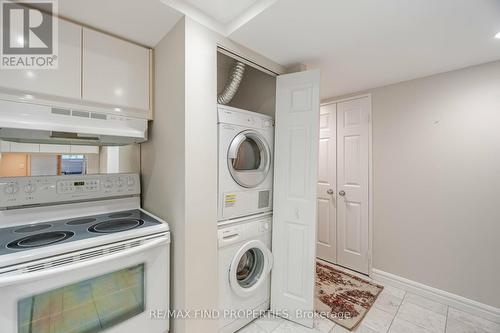 1501 - 33 University Avenue, Toronto, ON - Indoor Photo Showing Laundry Room