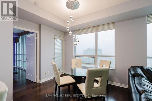 3301 - 208 Enfield Place, Mississauga, ON - Indoor Photo Showing Dining Room