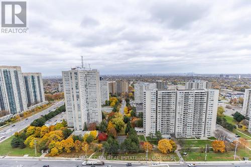 3301 - 208 Enfield Place, Mississauga, ON - Outdoor With View