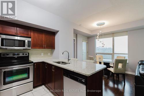 3301 - 208 Enfield Place, Mississauga, ON - Indoor Photo Showing Kitchen With Stainless Steel Kitchen With Double Sink With Upgraded Kitchen