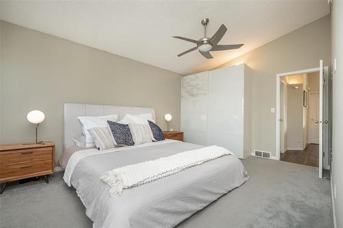 984 Charleswood Road, Winnipeg, MB - Indoor Photo Showing Bedroom