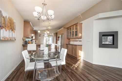 984 Charleswood Road, Winnipeg, MB - Indoor Photo Showing Dining Room