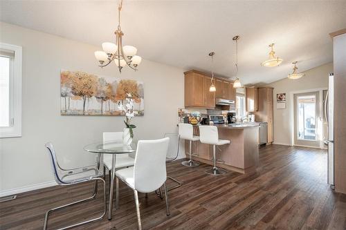 984 Charleswood Road, Winnipeg, MB - Indoor Photo Showing Dining Room