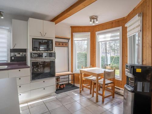 Coin-repas - 3683 2E Rue N., Saint-Georges, QC - Indoor Photo Showing Kitchen