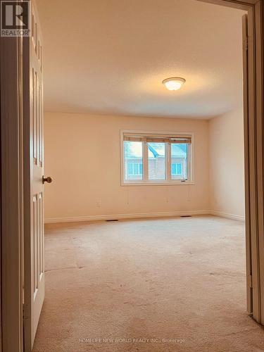 90 Rougeview Park Crescent, Markham, ON - Indoor Photo Showing Other Room